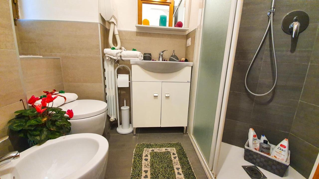 A Casa Simpatia - A Richiesta Parcheggio Gratuito ! Hotell Roma Eksteriør bilde