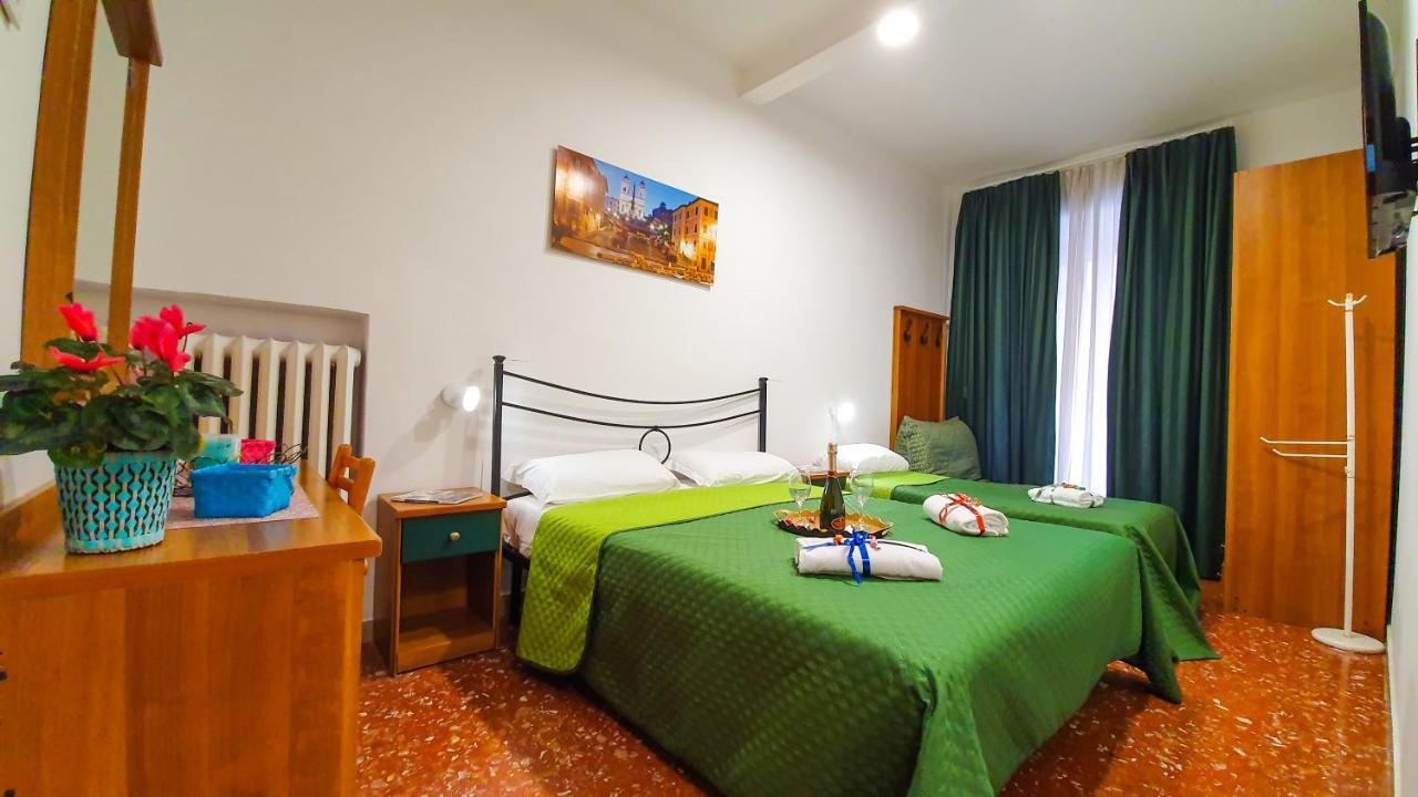 A Casa Simpatia - A Richiesta Parcheggio Gratuito ! Hotell Roma Eksteriør bilde