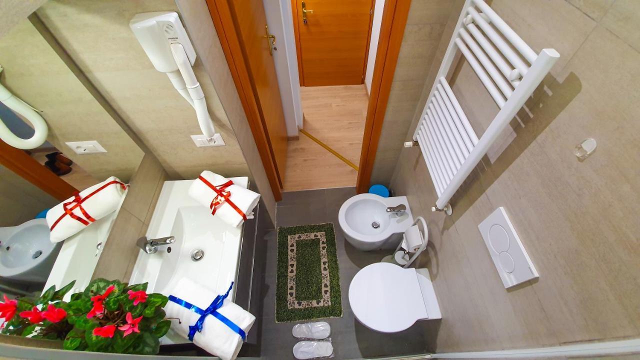 A Casa Simpatia - A Richiesta Parcheggio Gratuito ! Hotell Roma Eksteriør bilde