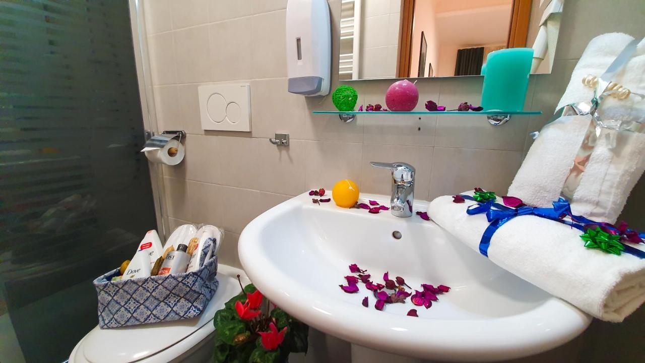 A Casa Simpatia - A Richiesta Parcheggio Gratuito ! Hotell Roma Eksteriør bilde