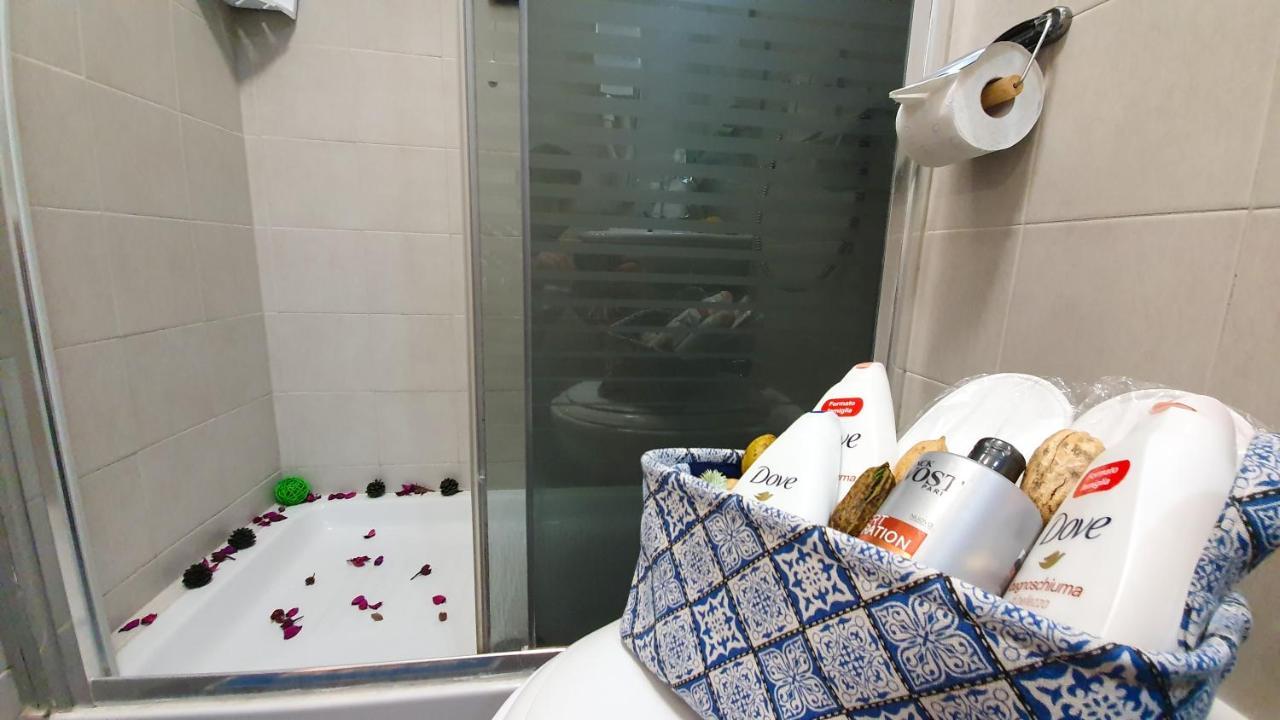 A Casa Simpatia - A Richiesta Parcheggio Gratuito ! Hotell Roma Eksteriør bilde